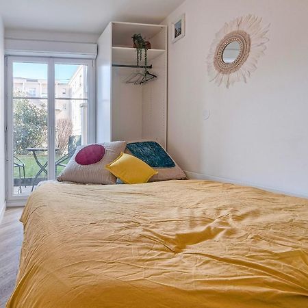 Emma - F3 Apartment With A Garden Montevrain Exterior photo