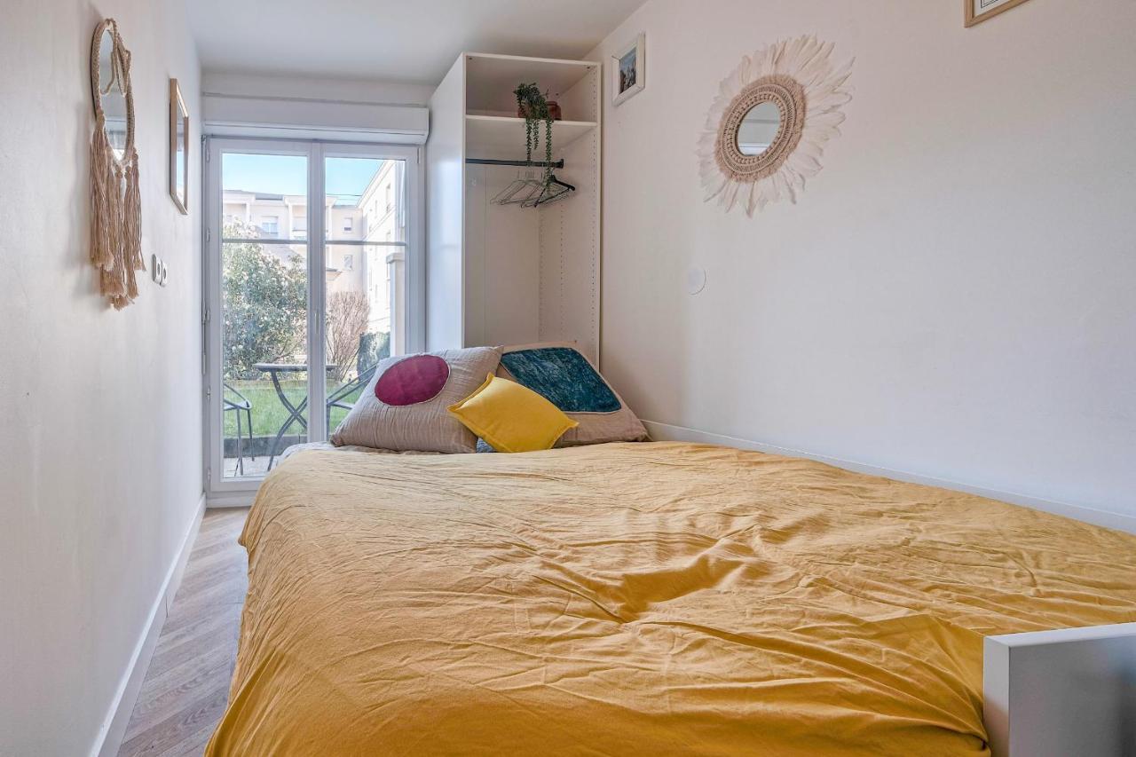 Emma - F3 Apartment With A Garden Montevrain Exterior photo