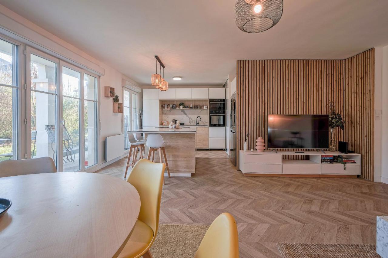 Emma - F3 Apartment With A Garden Montevrain Exterior photo